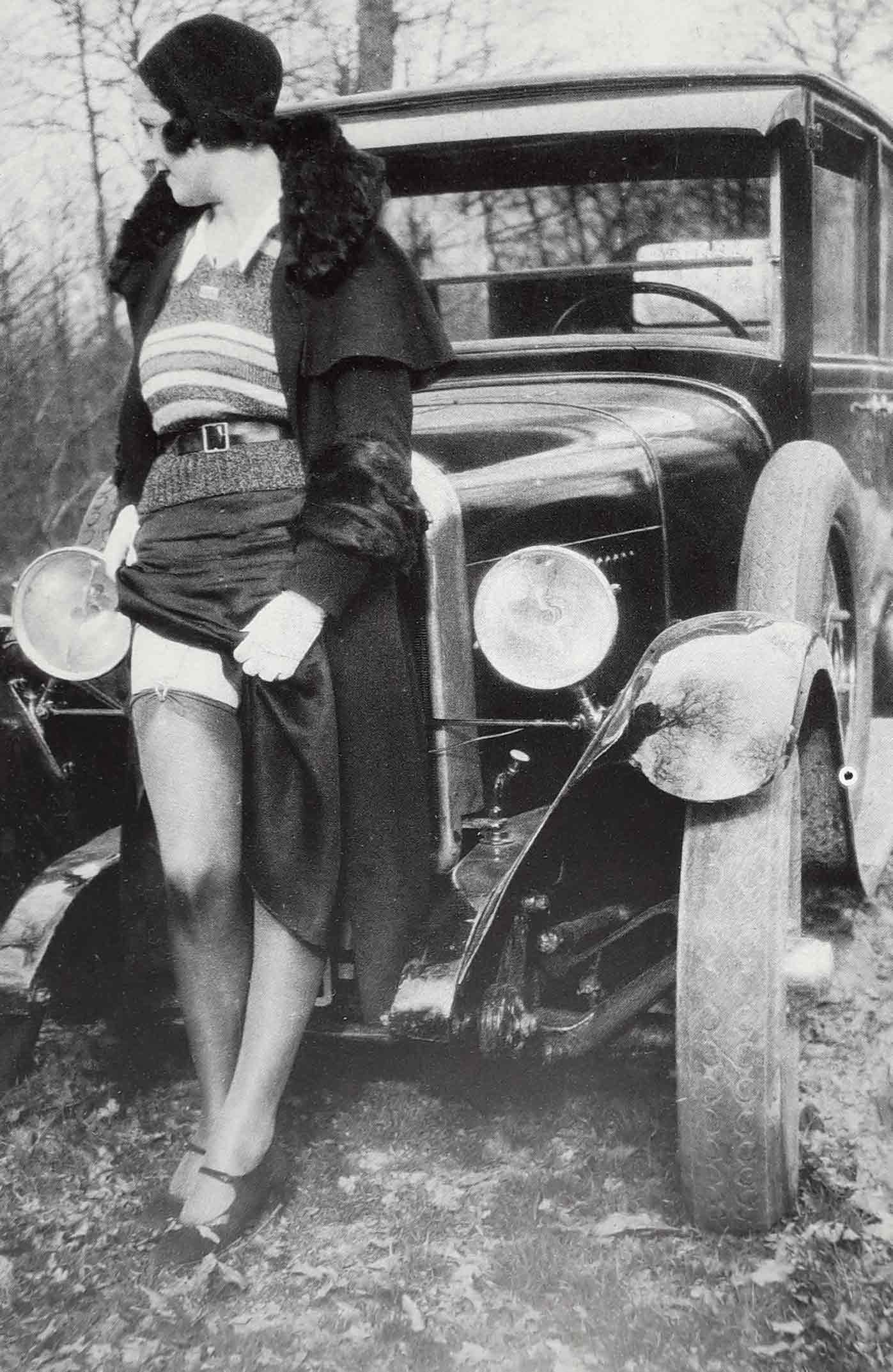 Photo amateur ancienne femme en bas