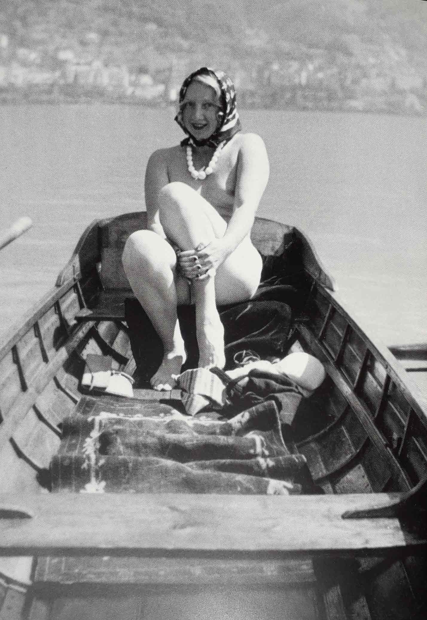 Photo amateur ancienne femme nue exhibitionniste