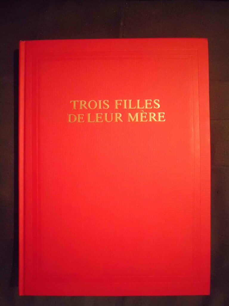 Couverture du livre les Trois filles de leur mère de Pierre Louÿs illustré par Pichard